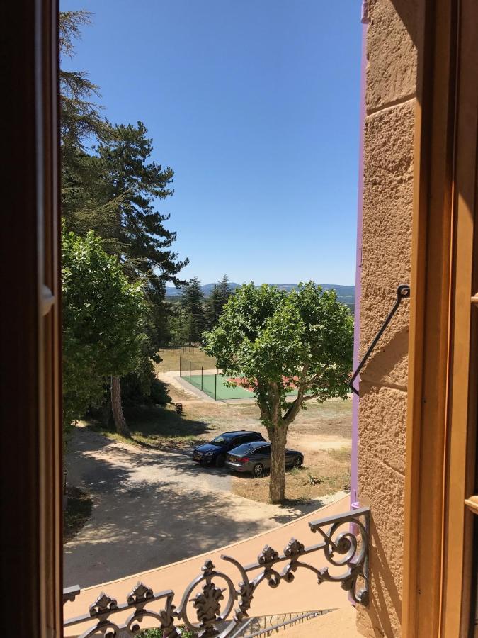 Chateau Ferrassieres Exterior photo